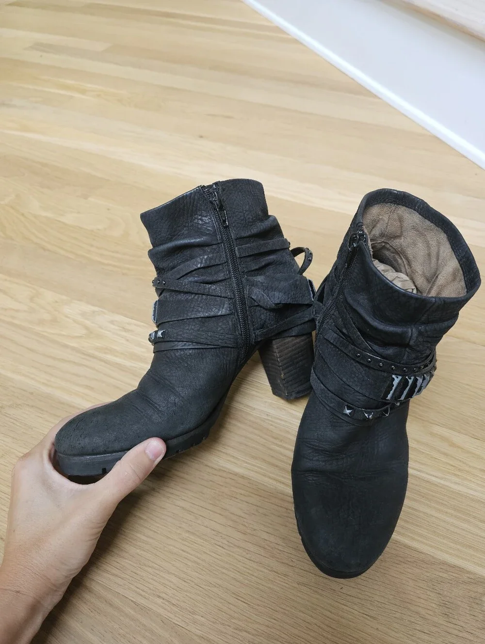 $995 Kennel Und Schmenger Black Leather Studded/Straps Ankle Boots 7/8